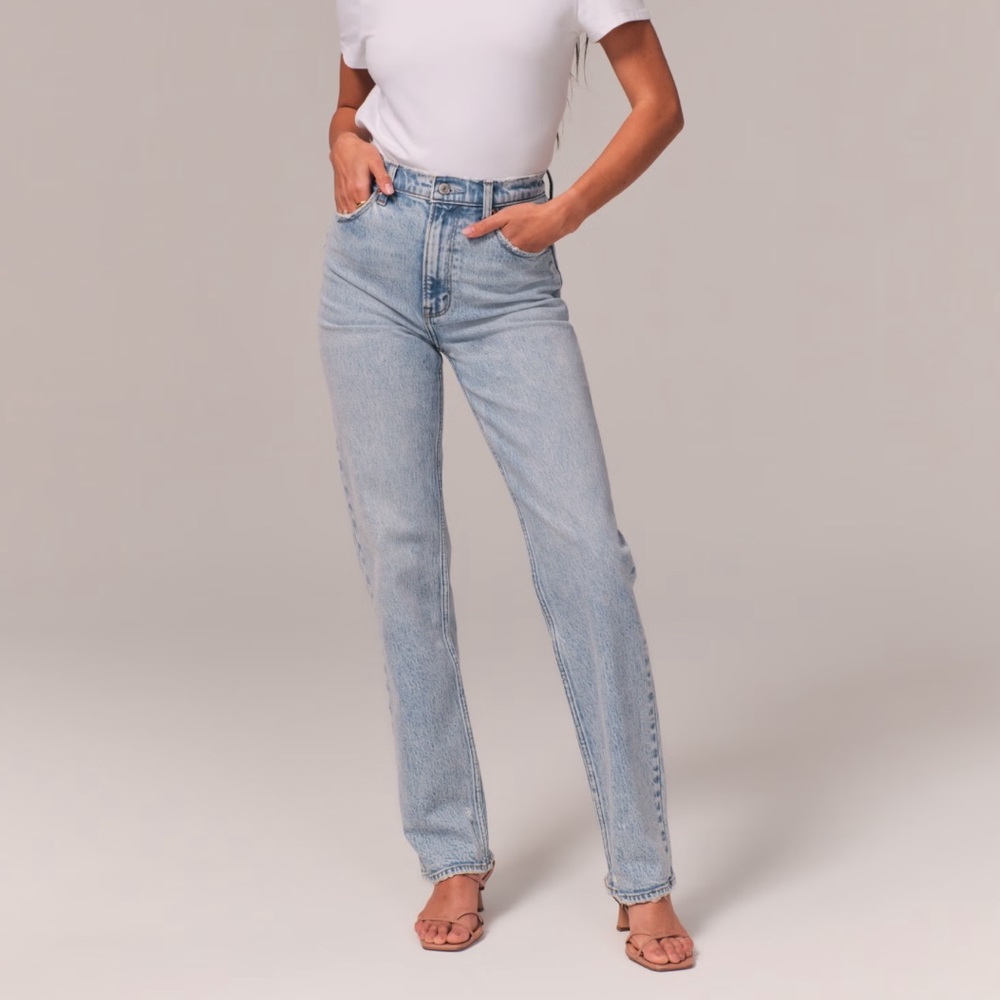 Abercrombie 90’s straight ultra high rise